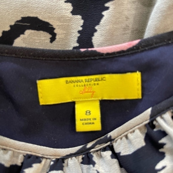 BANANA REPUBLIC, WOMENS, NAVY, GREY & PINK MEDALLION PRINT DRESS. SIZE 8 - Picture 4 of 5